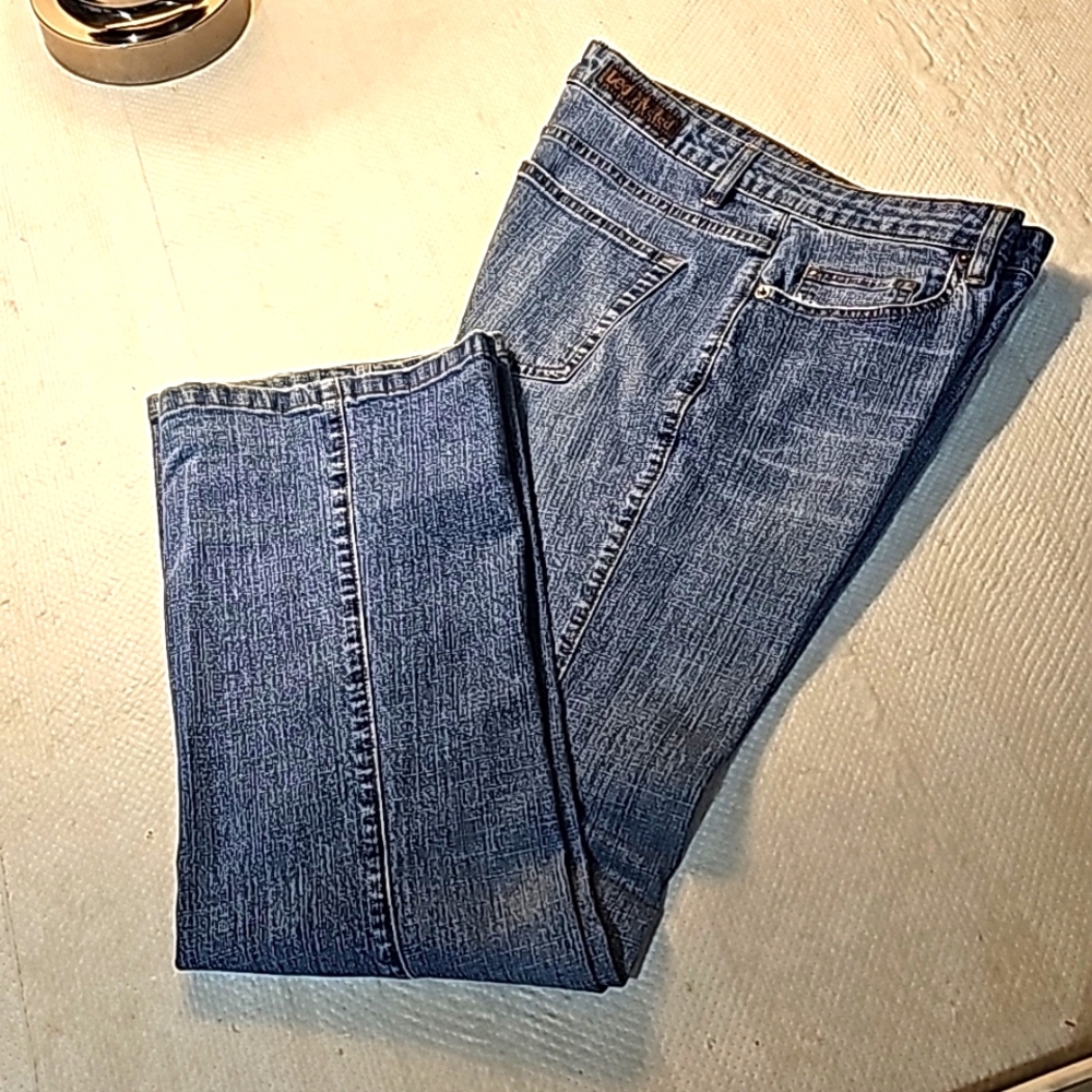 Lee riveted Jean's